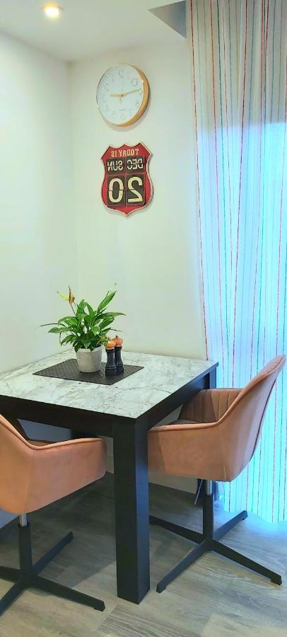 Great Studio Apartments - Netflix, Wifi, Digital Tv Sheffield Luaran gambar